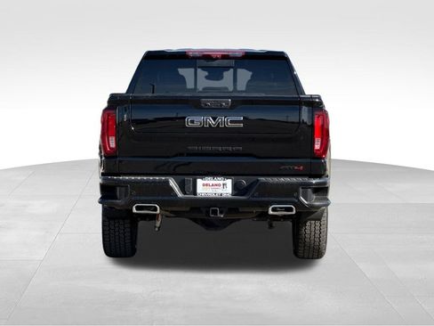 Used 2025 GMC Sierra 1500 AT4 w/ AT4 Premium Package AWD/4WD image 4