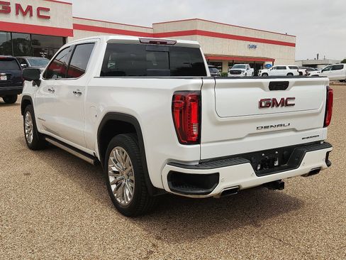 Used 2019 GMC Sierra 1500 Denali w/ Denali Ultimate Package AWD/4WD image 3