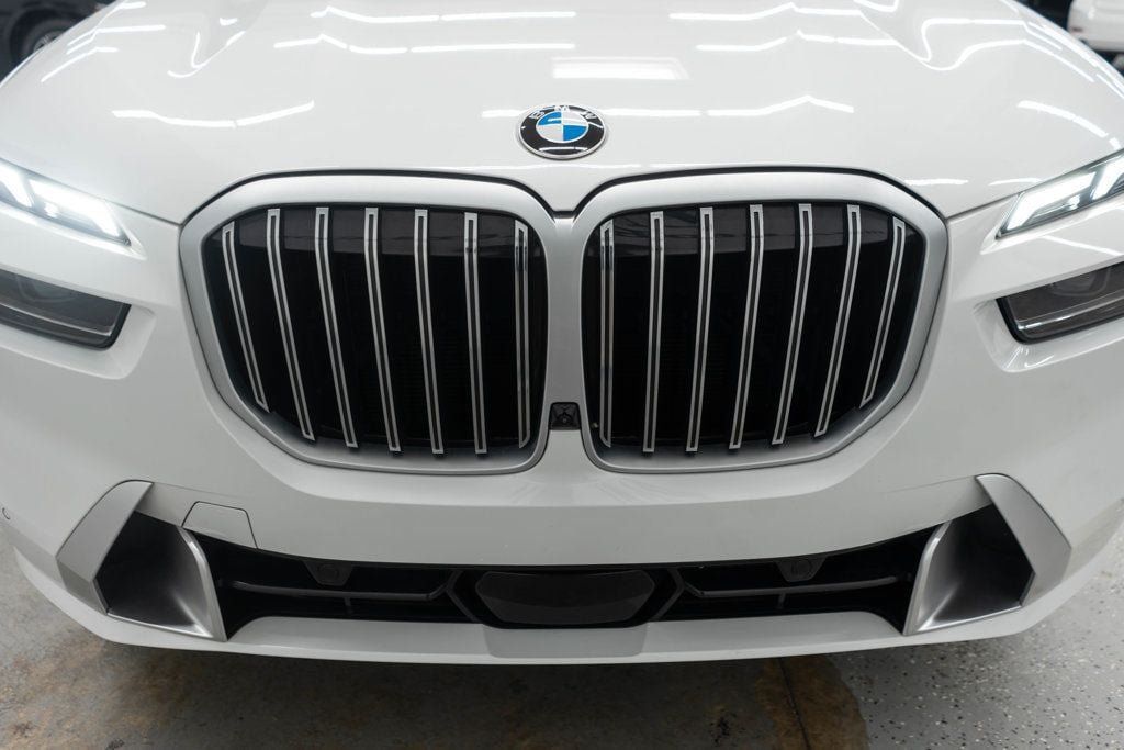 Used 2025 BMW X7 xDrive40i AWD/4WD image 57