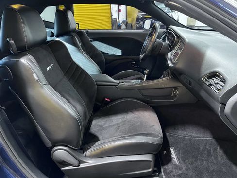 Used 2016 Dodge Challenger SRT Hellcat RWD image 17