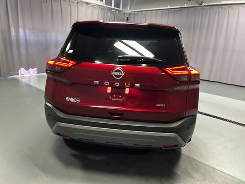 Used 2023 Nissan Rogue S AWD/4WD image 6