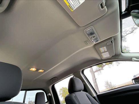 Used 2024 Nissan Titan SV w/ Accessory Utility Package image 26