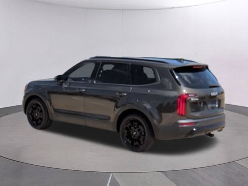 Used 2022 Kia Telluride SX w/ Nightfall Edition Package AWD/4WD image 3