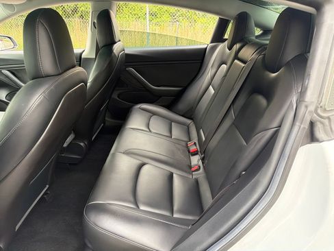 Used 2019 Tesla Model 3 Standard Range Plus RWD image 17