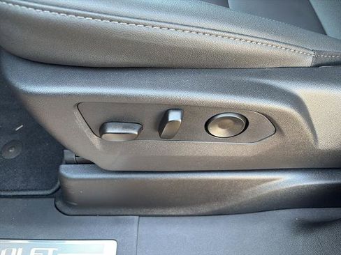 New 2026 Chevrolet Suburban LT w/ Comfort Package image 17