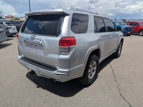Used 2010 Toyota 4Runner SR5 AWD/4WD image 5