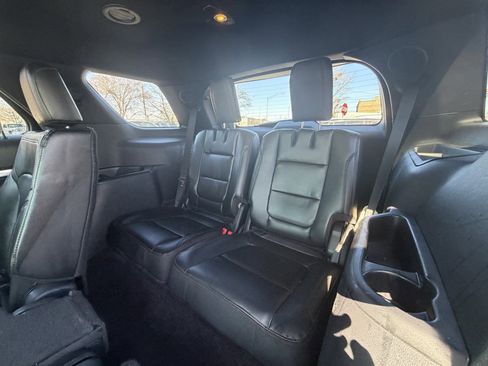 Used 2016 Ford Explorer Sport image 18