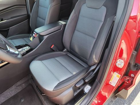New 2026 Chevrolet Trax LT w/ Driver Confidence Package FWD image 9