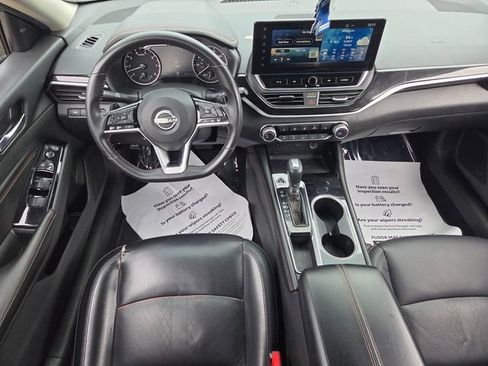 Used 2023 Nissan Altima 2.5 SR w/ SR Premium Package FWD image 8