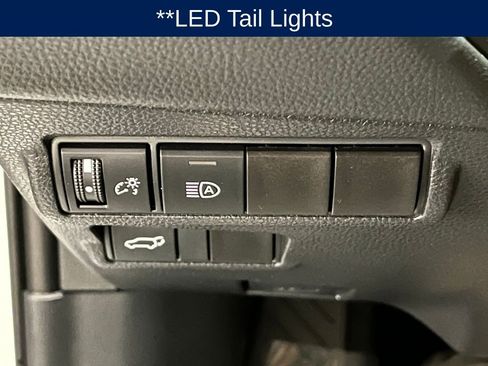 Used 2024 Toyota Corolla Cross XLE image 15