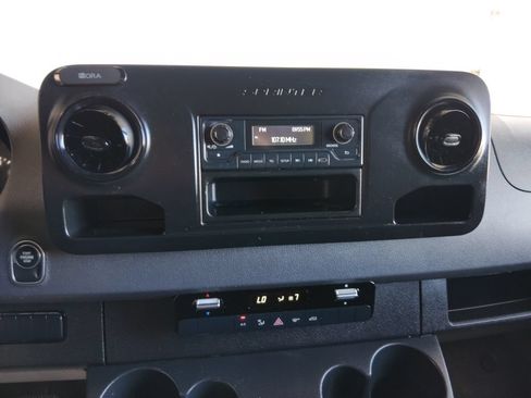 Used 2023 Mercedes-Benz Sprinter 2500 image 26