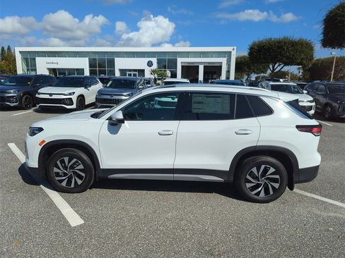 New 2026 Volkswagen Tiguan S image 9