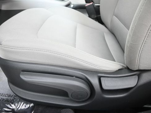 Used 2018 Hyundai Elantra Value Edition FWD image 21