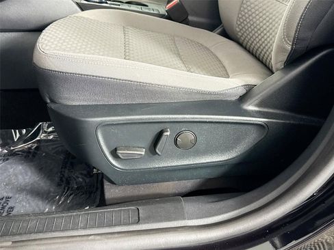 Used 2020 Ford Escape SE FWD image 21