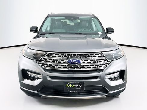 Used 2024 Ford Explorer Limited image 2