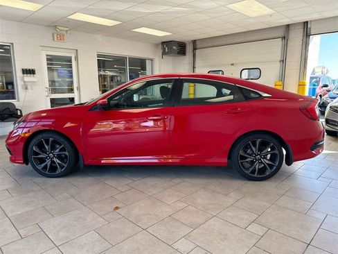 Used 2019 Honda Civic Sport image 5