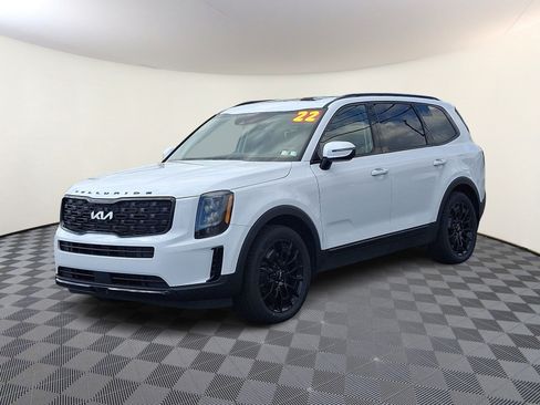 Used 2022 Kia Telluride EX w/ EX Premium Package AWD/4WD image 3