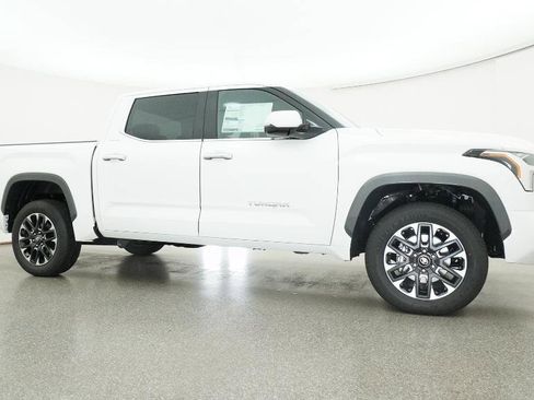New 2026 Toyota Tundra Limited AWD/4WD image 31