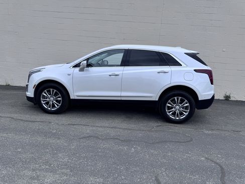 Used 2021 Cadillac XT5 Premium Luxury image 2