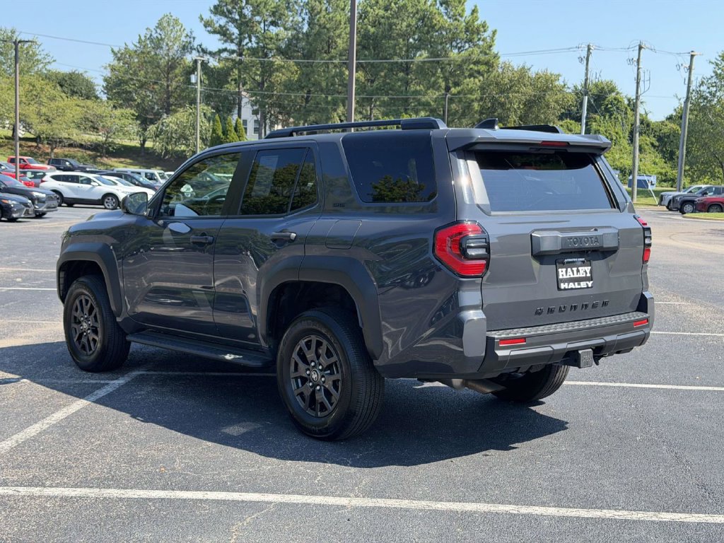 Certified 2025 Toyota 4Runner SR5 AWD/4WD image 23