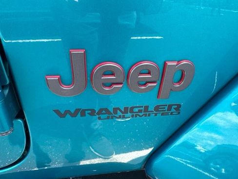 Used 2020 Jeep Wrangler Unlimited Rubicon AWD/4WD image 7