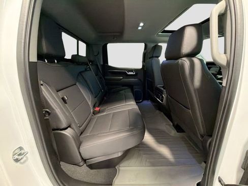 Used 2023 GMC Sierra 1500 SLT w/ SLT Premium Package image 25
