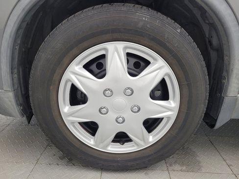 Used 2018 Nissan Rogue S FWD image 31