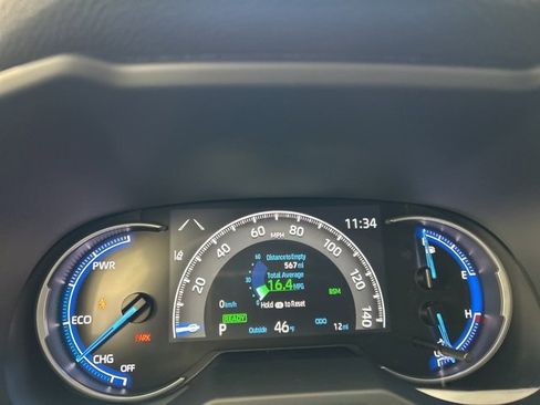 New 2025 Toyota RAV4 XLE image 11