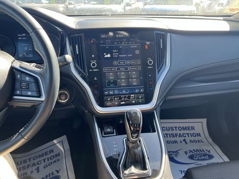 Used 2024 Subaru Outback Premium image 10