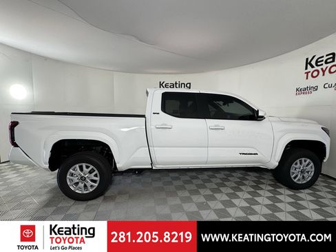 New 2026 Toyota Tacoma SR5 image 4