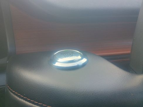 Used 2021 Lincoln Aviator Reserve w/ Equipment Group 201A image 28