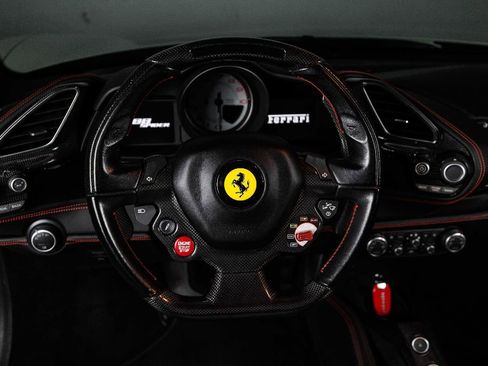 Used 2016 Ferrari 488 Spider Spider image 18