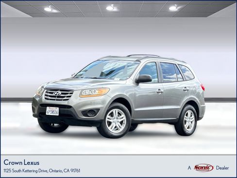 Used 2011 Hyundai Santa Fe GLS FWD image 1