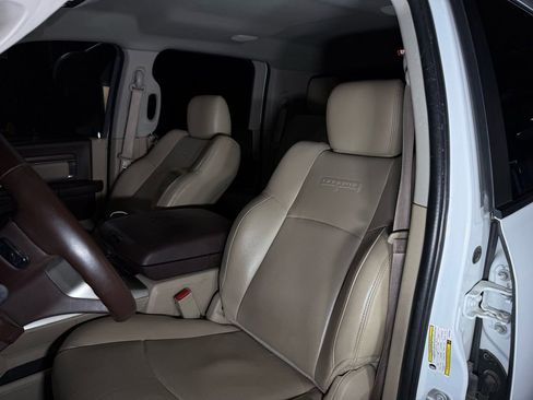 Used 2016 RAM 3500 Laramie w/ Cold Weather Group AWD/4WD image 12