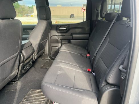 Used 2024 Chevrolet Silverado 1500 Custom image 5