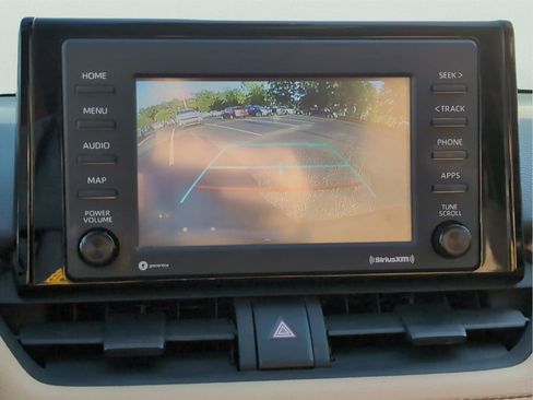 Used 2020 Toyota RAV4 XLE w/ Convenience Package AWD/4WD image 19