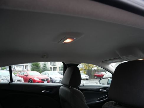 Used 2017 Chevrolet Cruze LT w/ Convenience Package image 28