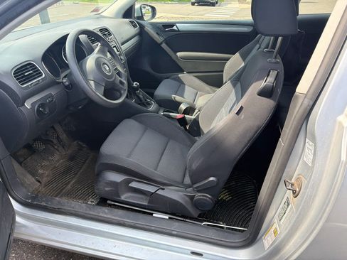Used 2012 Volkswagen Golf 2-Door FWD image 7
