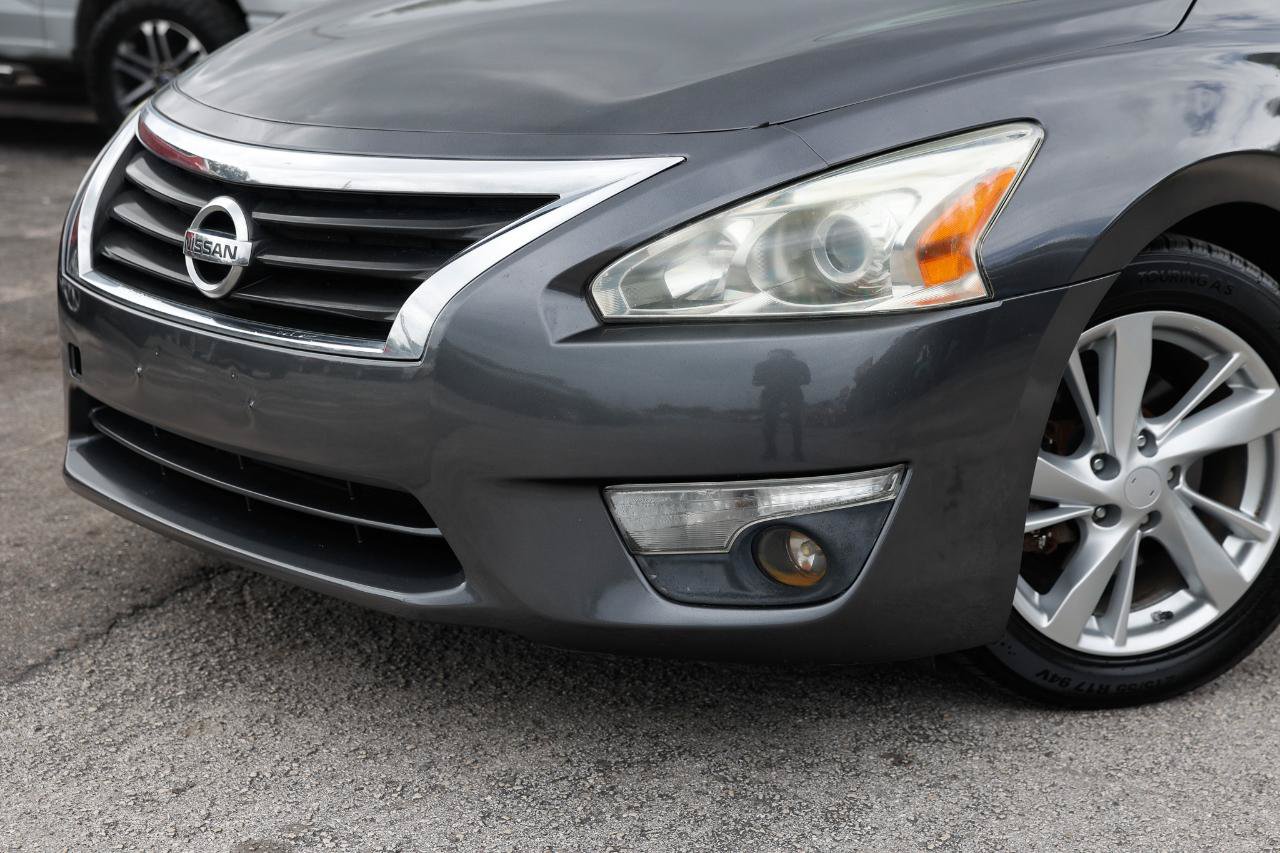 Used 2013 Nissan Altima 2.5 SL FWD image 30