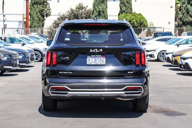Certified 2023 Kia Sorento EX FWD image 8