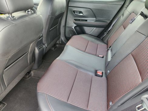 Certified 2025 Nissan Kicks SR FWD image 33