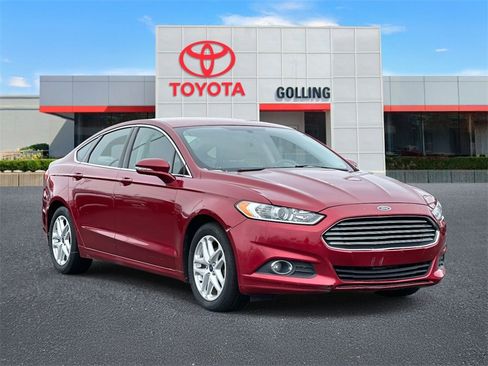 Used 2014 Ford Fusion SE w/ Equipment Group 202A image 7