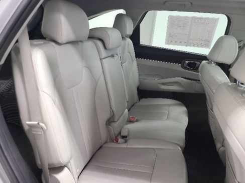 Used 2023 Kia Sorento S w/ Panoramic Sunroof Package AWD/4WD image 19