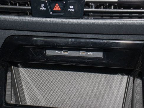 Used 2025 Volkswagen Golf w/ Euro Style Package image 23