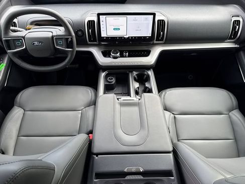 New 2026 Ford Expedition Active RWD image 11