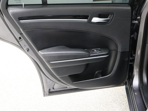 Used 2023 Chrysler 300 Touring w/ Sport Appearance Package RWD image 26