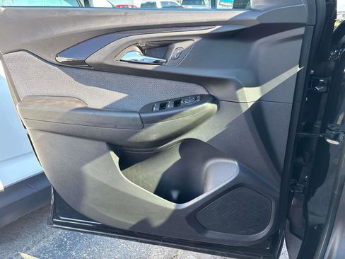 Used 2023 Chevrolet TrailBlazer LT w/ Convenience Package image 10