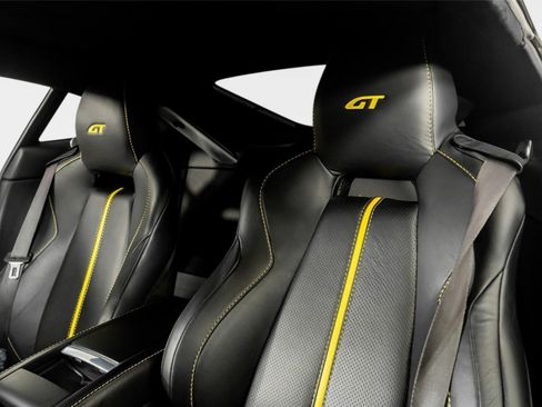 Used 2015 Aston Martin V8 Vantage GT RWD image 3