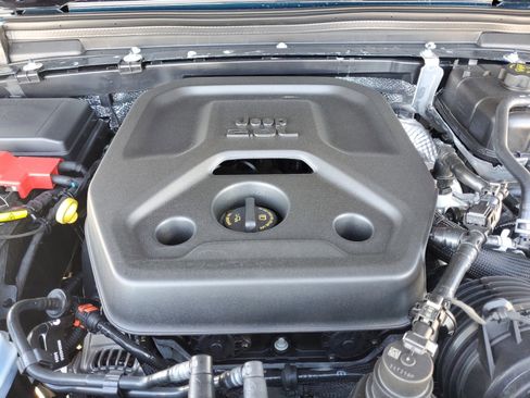 New 2025 Jeep Wrangler Sport S image 23