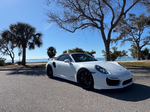 Used 2015 Porsche 911 Turbo S image 11